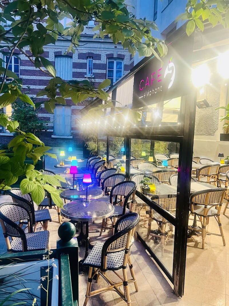 Café Elephant